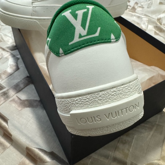 Louis Vuitton Charlie sneaker - Picture 2 of 7